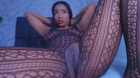 Mishell online show from September 15, 2025, 7:14 pm