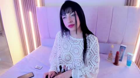 _mishell22 online show from April 18, 2026, 7:58 pm