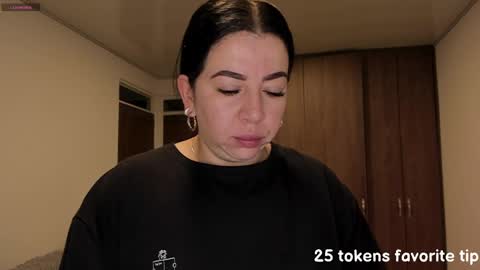 _miss_coco_ online show from February 2, 2025, 10:24 am