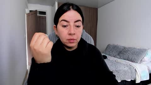 _miss_coco_ online show from February 12, 2026, 1:50 pm