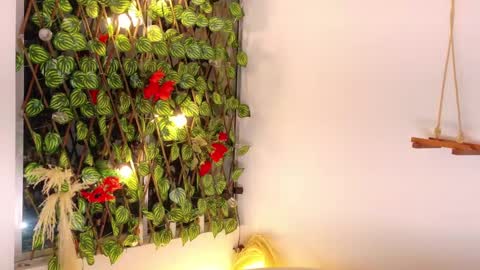 karoline uwu online show from March 12, 2025, 8:08 am