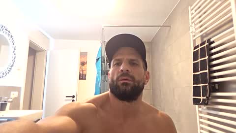 BENJI online show from March 21, 2026, 5:49 pm