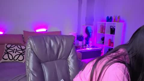  MIURA  online show from December 1, 2025, 12:37 am