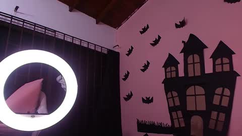 MORGAN CELESTE online show from November 1, 2025, 7:16 pm