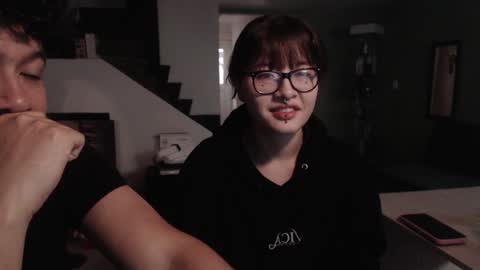 Panda  online show from February 3, 2025, 9:39 pm