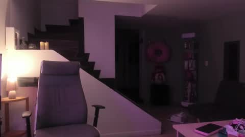 Panda  online show from February 13, 2025, 3:29 am