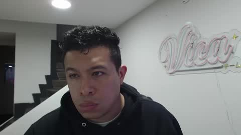 Panda  online show from September 9, 2025, 10:53 pm