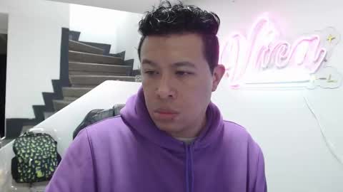 Panda  online show from September 20, 2025, 1:06 am