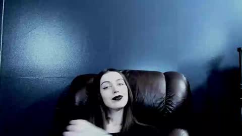 _naamah online show from November 14, 2025, 10:18 pm