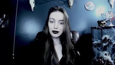 _naamah online show from December 3, 2025, 9:02 pm