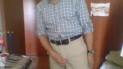 _nake_me online show from April 21, 2026, 7:06 pm