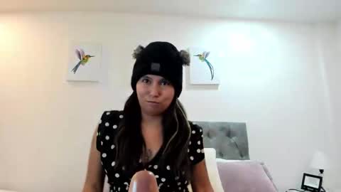 Natalie online show from January 22, 2025, 3:31 am