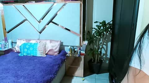 Natasha Rodriguez independent model online show from December 5, 2024, 8:00 am