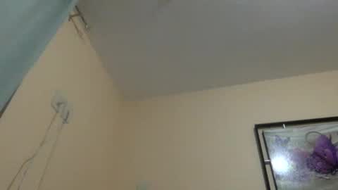 naty19 online show from January 12, 2025, 2:03 am