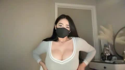 naty19 online show from May 9, 2026, 5:18 pm