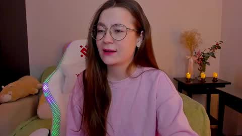 Mia with a big heart  online show from February 23, 2025, 3:35 am