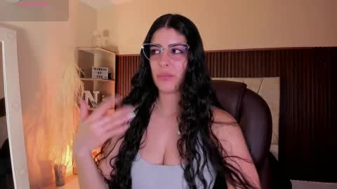 Niah  You can call me Ni or cutie haha online show from September 24, 2025, 8:01 pm