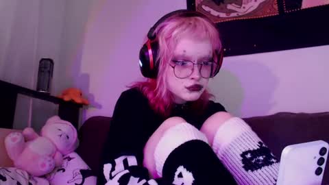 Snapshot of _nicole_meow_ chatting on July 2, 2026, 2:34 pm Nicole online show from July 2, 2026, 2:34 pm