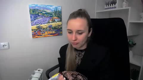 Snapshot of _nicole_new chatting on May 3, 2026, 10:10 am Nica online show from May 3, 2026, 10:10 am