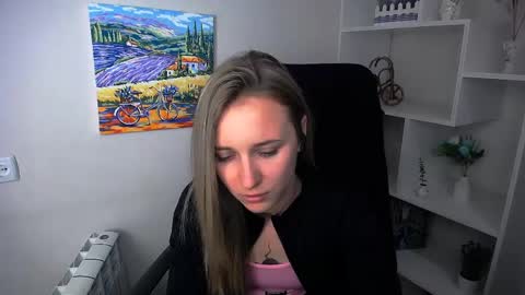 Snapshot of _nicole_new chatting on May 9, 2026, 8:19 am Nica online show from May 9, 2026, 8:19 am