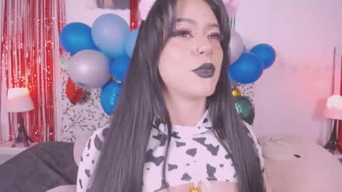 niiky online show from December 30, 2024, 1:14 pm