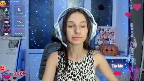 Nika online show from October 28, 2025, 2:31 pm