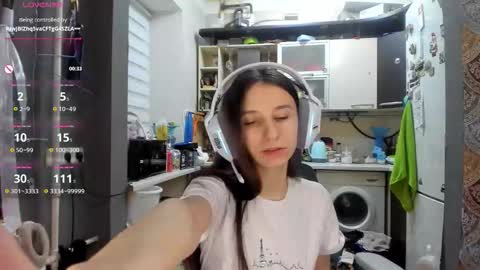 Nika online show from February 13, 2026, 9:22 pm