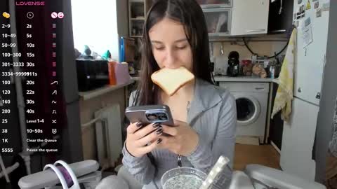 Nika online show from March 26, 2026, 12:22 pm