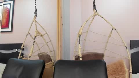   online show from January 22, 2025, 3:18 pm