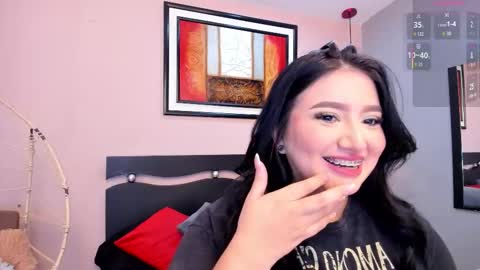   online show from October 19, 2025, 12:06 pm