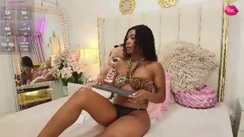  ninafox online show from June 15, 2026, 8:22 pm