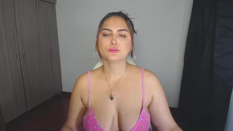 Nina  online show from December 27, 2024, 3:31 am