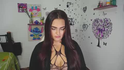 Nina  online show from October 28, 2025, 11:07 pm