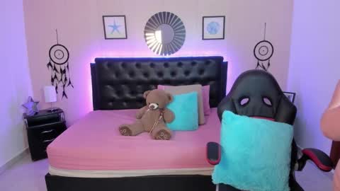 Snapshot of _oliviajoness chatting on February 2, 2026, 1:54 pm Olivia jones online show from February 2, 2026, 1:54 pm