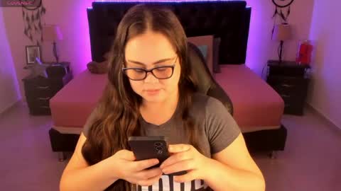 Olivia jones online show from June 6, 2026, 12:32 pm