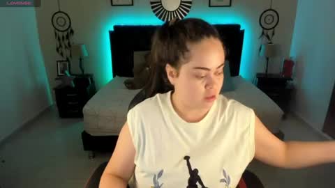 Olivia jones online show from June 12, 2026, 12:15 pm
