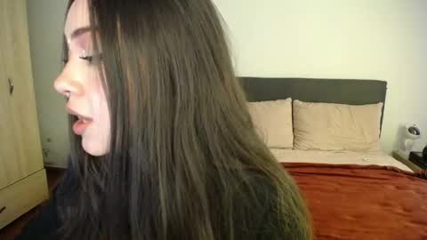 Paris online show from March 20, 2026, 7:19 pm