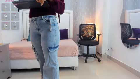  peach1  online show from June 9, 2026, 10:49 am