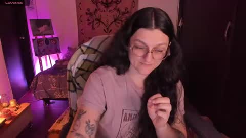 violeta ig  online show from June 14, 2026, 4:36 am