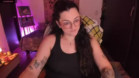 violeta ig  online show from June 16, 2026, 3:20 am