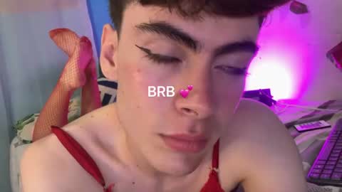 Snapshot of _peachyboy chatting on July 18, 2026, 3:44 am esteban online show from July 18, 2026, 3:44 am