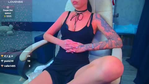 Ilona online show from April 21, 2026, 6:34 pm