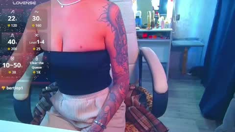 Snapshot of _pink__rabbit_ chatting on May 10, 2026, 7:24 am Ilona online show from May 10, 2026, 7:24 am