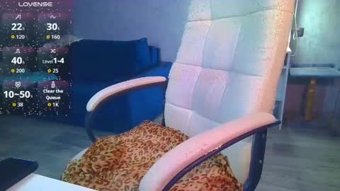 Snapshot of _pink__rabbit_ chatting on May 12, 2026, 10:12 am Ilona online show from May 12, 2026, 10:12 am