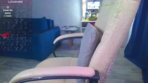 Snapshot of _pink__rabbit_ chatting on June 5, 2026, 4:52 am Ilona online show from June 5, 2026, 4:52 am