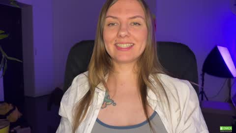  HADLY today day-off see u online 0112  online show from December 4, 2024, 5:11 pm