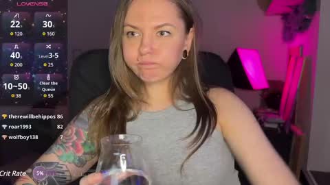  HADLY today day-off see u online 0112  online show from January 6, 2025, 8:50 pm