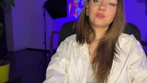  HADLY today day-off see u online 0112  online show from January 28, 2025, 5:56 pm