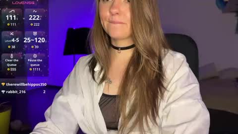  HADLY today day-off see u online 0112  online show from February 3, 2025, 8:24 pm