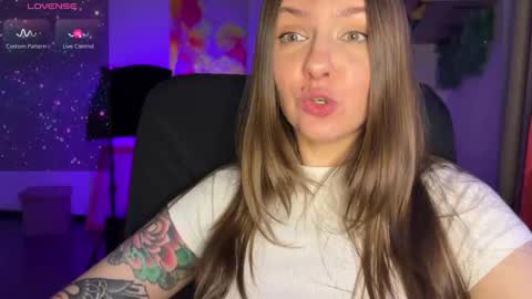  HADLY today day-off see u online 0112  online show from February 12, 2025, 6:09 pm